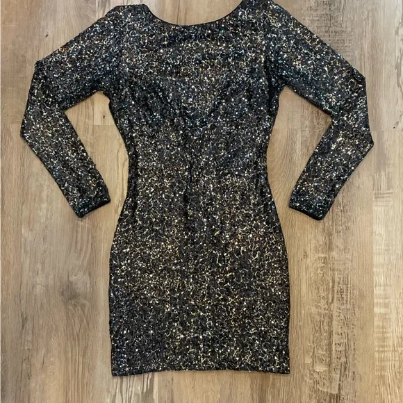 Dress the Population | Dresses | Dress The Population Long Sleeve Lola Dress  Navy Sequin Size Medium | Poshmark